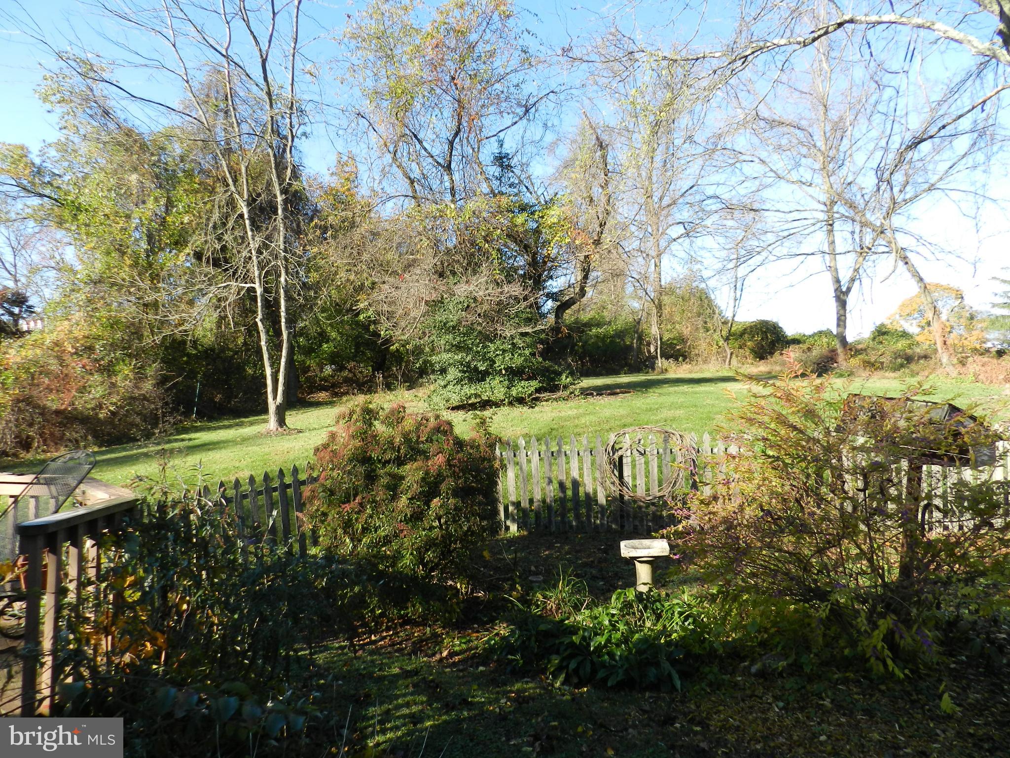 722 Hillview Road Malvern, PA 19355 - Photo 42 of 49 Room to run out back