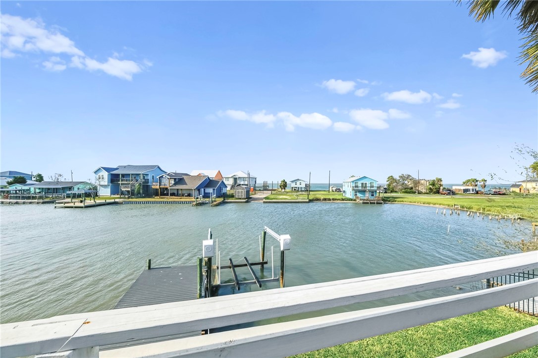 316 Copano Ridge Road Rockport, TX 78382 - Photo 32 of 37