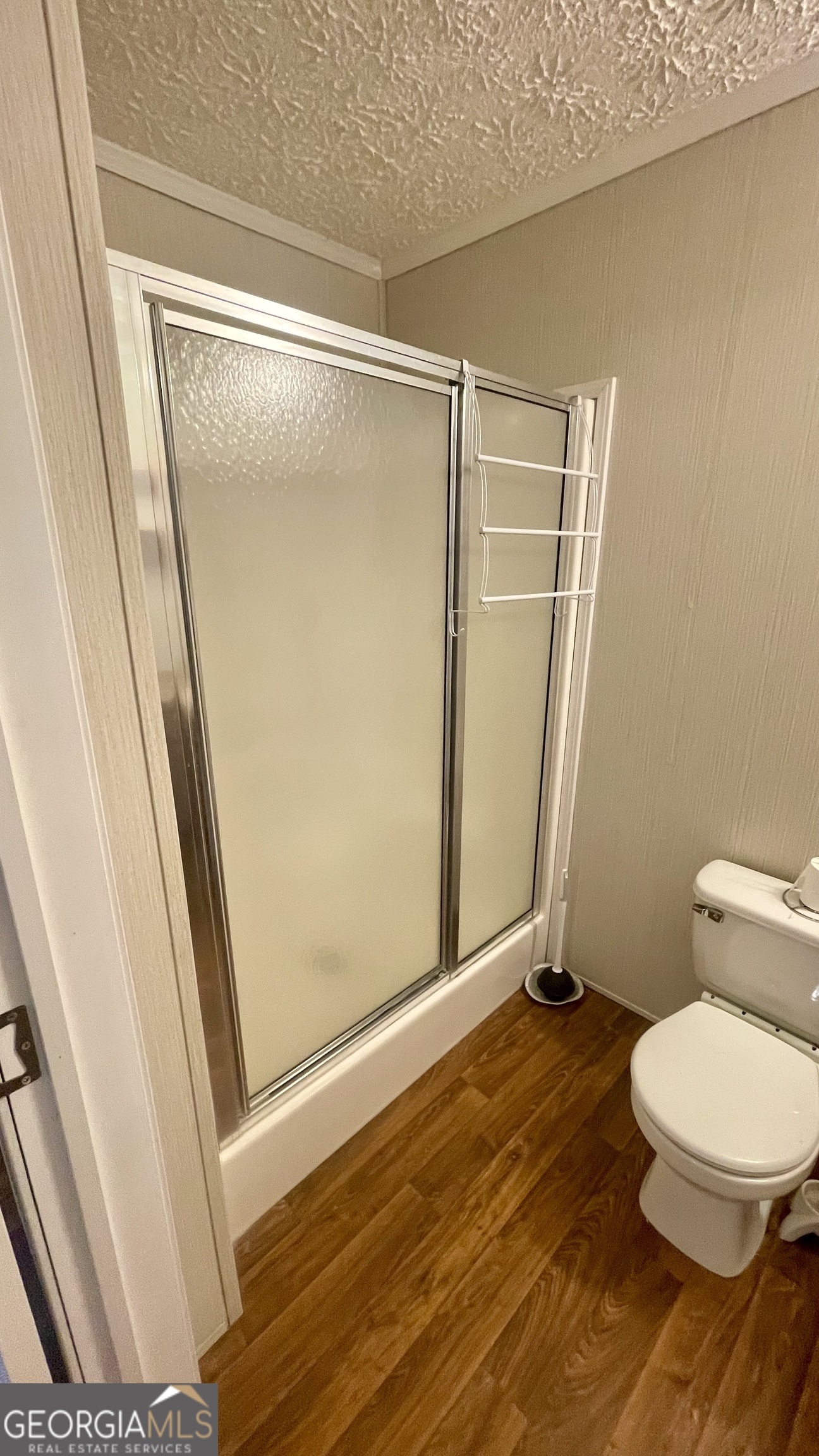 21 Ruby Road Hawkinsville, GA 31036 - Photo 40 of 43 a bathroom with a toilet and a shower