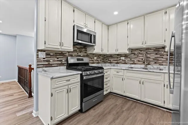 $234,900 | 18120 Versailles Lane, Hazel Crest, IL 60429