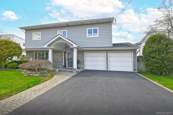 $1,199,999 | 1968 Cynthia Lane, Merrick, NY 11566