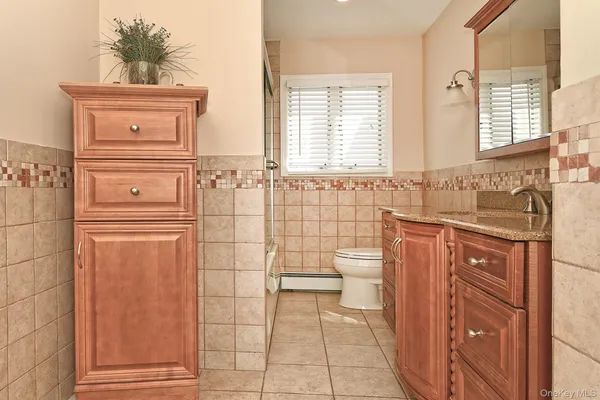 $1,199,999 | 1968 Cynthia Lane, Merrick, NY 11566