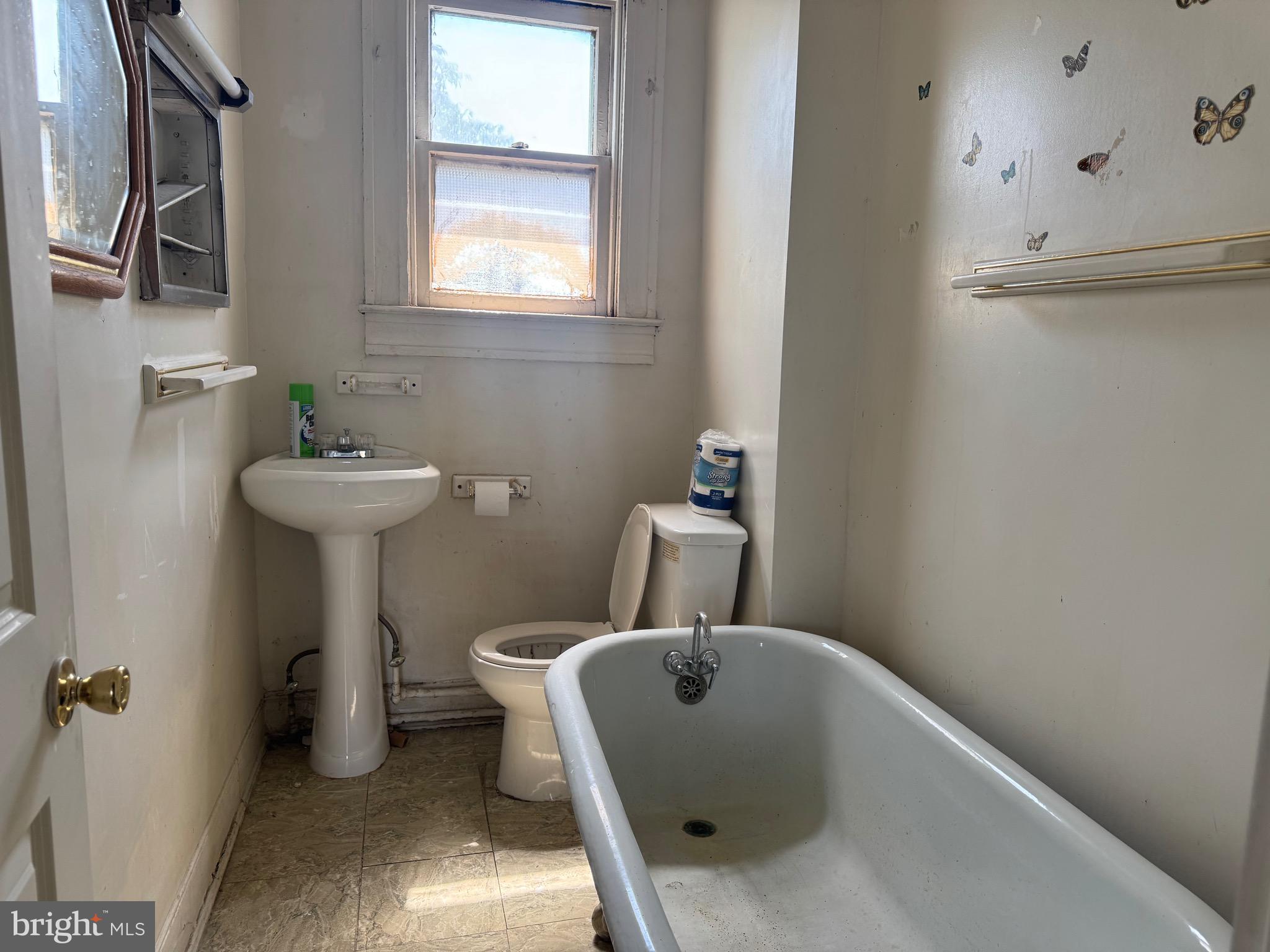 739 East 36th Street Baltimore, MD 21218 - Photo 12 of 15