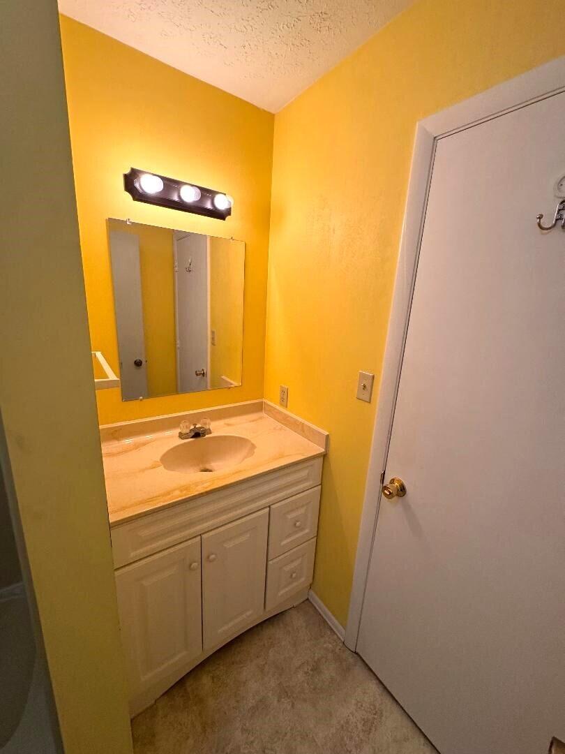 775 Inverness Road Perry Park, KY 40363 - Photo 10 of 18