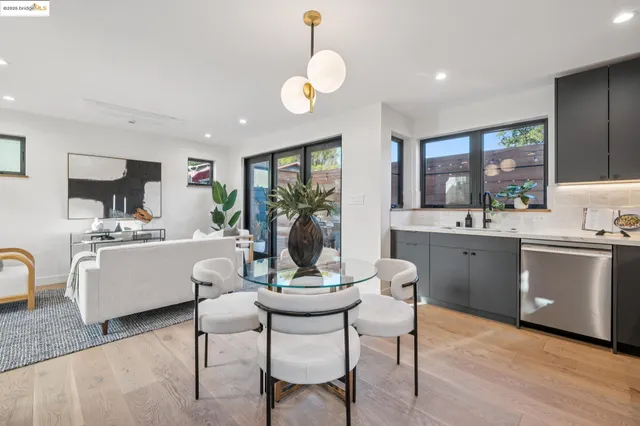 $995,000 | 1516 A Blake Street, Berkeley, CA 94703