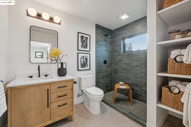 $995,000 | 1516 A Blake Street, Berkeley, CA 94703