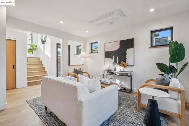 $995,000 | 1516 A Blake Street, Berkeley, CA 94703