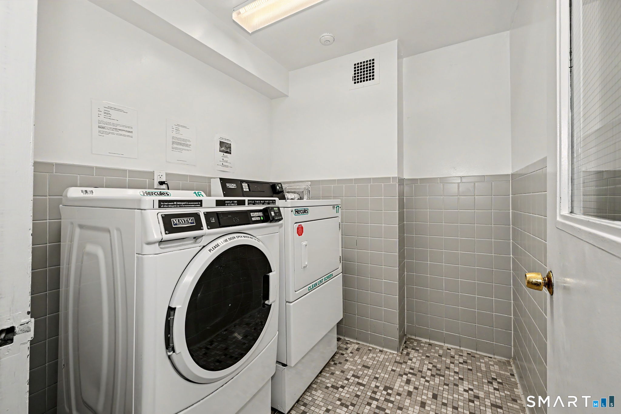 50 Glenbrook Road, Unit 8E Stamford, CT 06902 - Photo 11 of 20