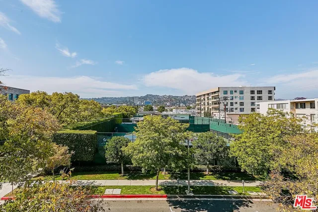 $5,200 | 328 North Maple Drive, Unit 202, Beverly Hills, CA 90210