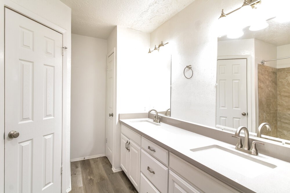 9938 Shell Rock Road La Porte, TX 77571 - Photo 9 of 15