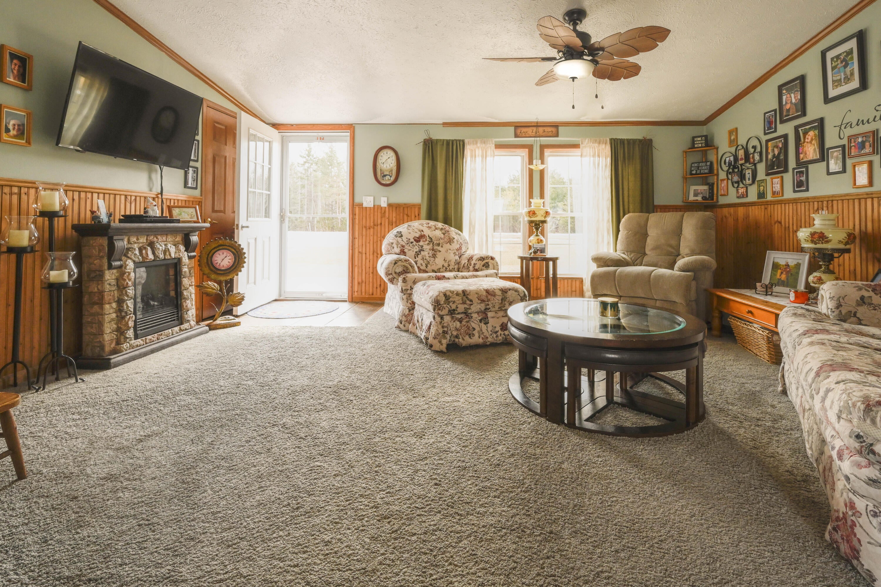2140 Meridian Road Cheboygan, MI 49721 - Photo 2 of 16 Gallery Image 2