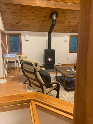 $2,250 | 4 Morning Hollow Lane, Grantham, NH 03753