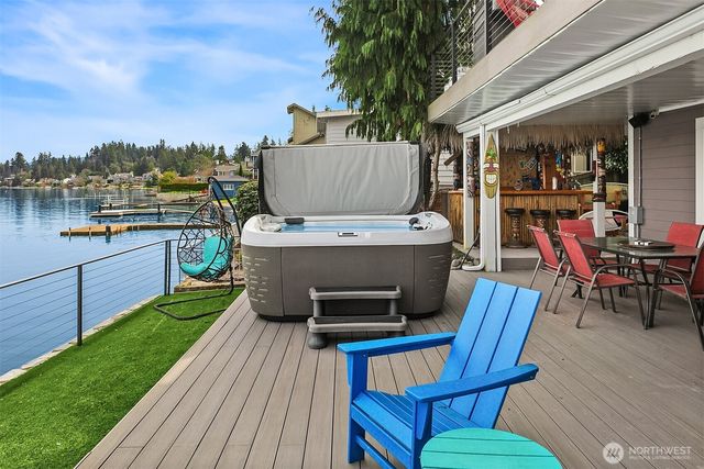 $4,000,000 | 3828 West Lake Sammamish Parkway Southeast, Bellevue, WA 98008