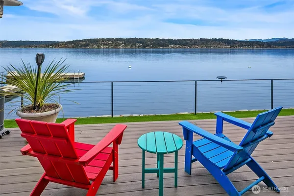 $4,125,000 | 3828 West Lake Sammamish Parkway Southeast, Bellevue, WA 98008