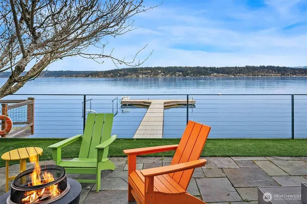 $4,125,000 | 3828 West Lake Sammamish Parkway Southeast, Bellevue, WA 98008