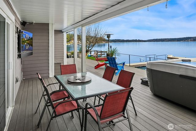 $4,000,000 | 3828 West Lake Sammamish Parkway Southeast, Bellevue, WA 98008