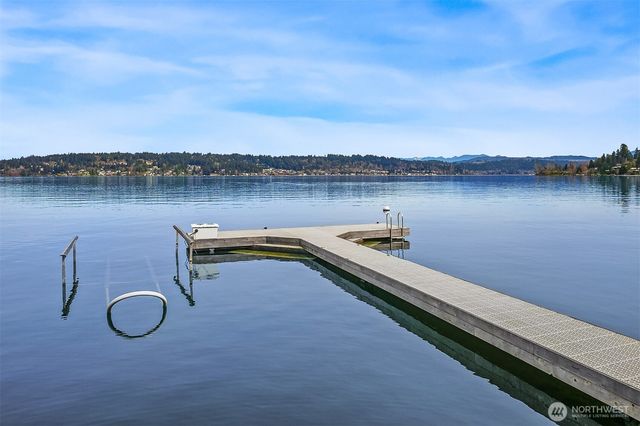 $4,000,000 | 3828 West Lake Sammamish Parkway Southeast, Bellevue, WA 98008