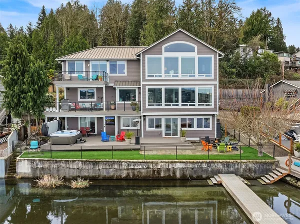 $4,125,000 | 3828 West Lake Sammamish Parkway Southeast, Bellevue, WA 98008