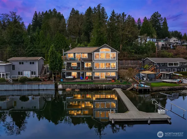 $4,125,000 | 3828 West Lake Sammamish Parkway Southeast, Bellevue, WA 98008