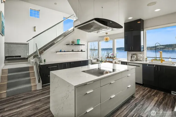 $4,125,000 | 3828 West Lake Sammamish Parkway Southeast, Bellevue, WA 98008