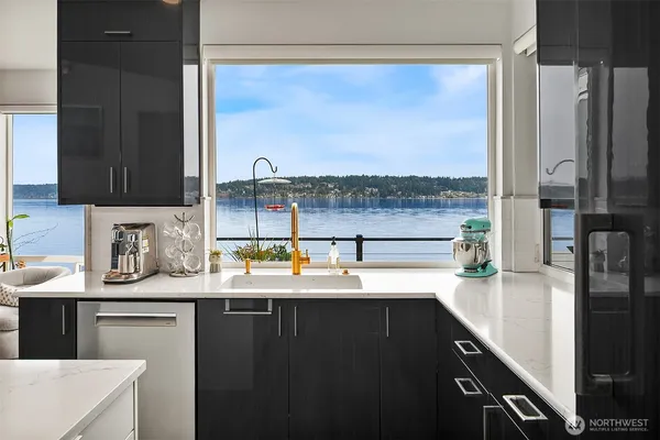 $4,125,000 | 3828 West Lake Sammamish Parkway Southeast, Bellevue, WA 98008
