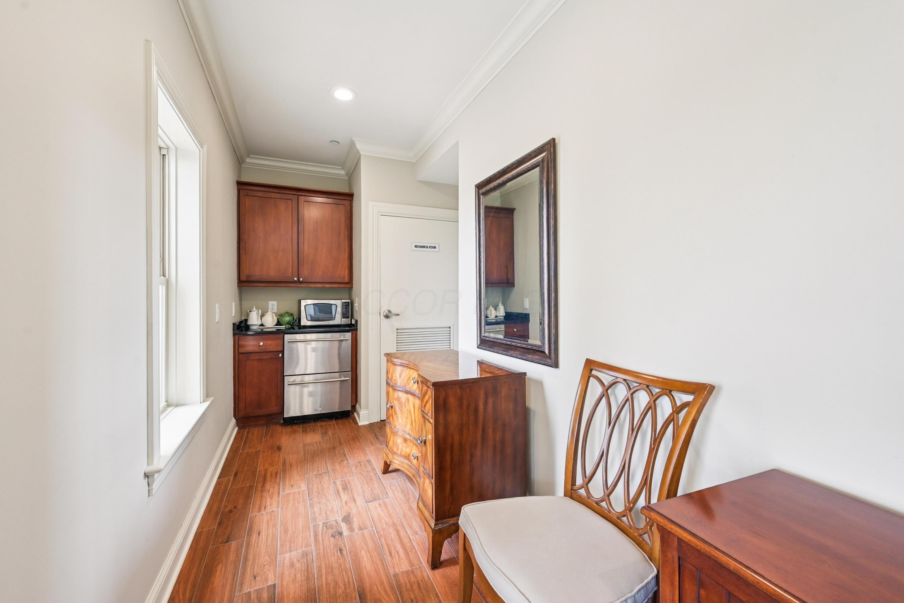 3175 Tremont Road, Unit 215 Columbus, OH 43221 - Photo 56 of 66 56-print-Tremont Rd-2207-914