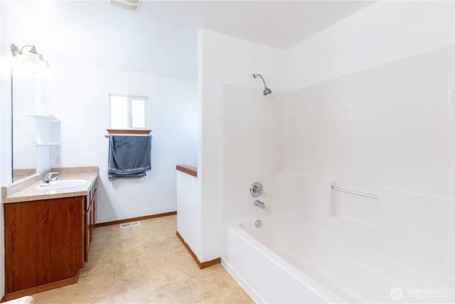 $465,000 | 20202 48th Avenue East, Spanaway, WA 98387