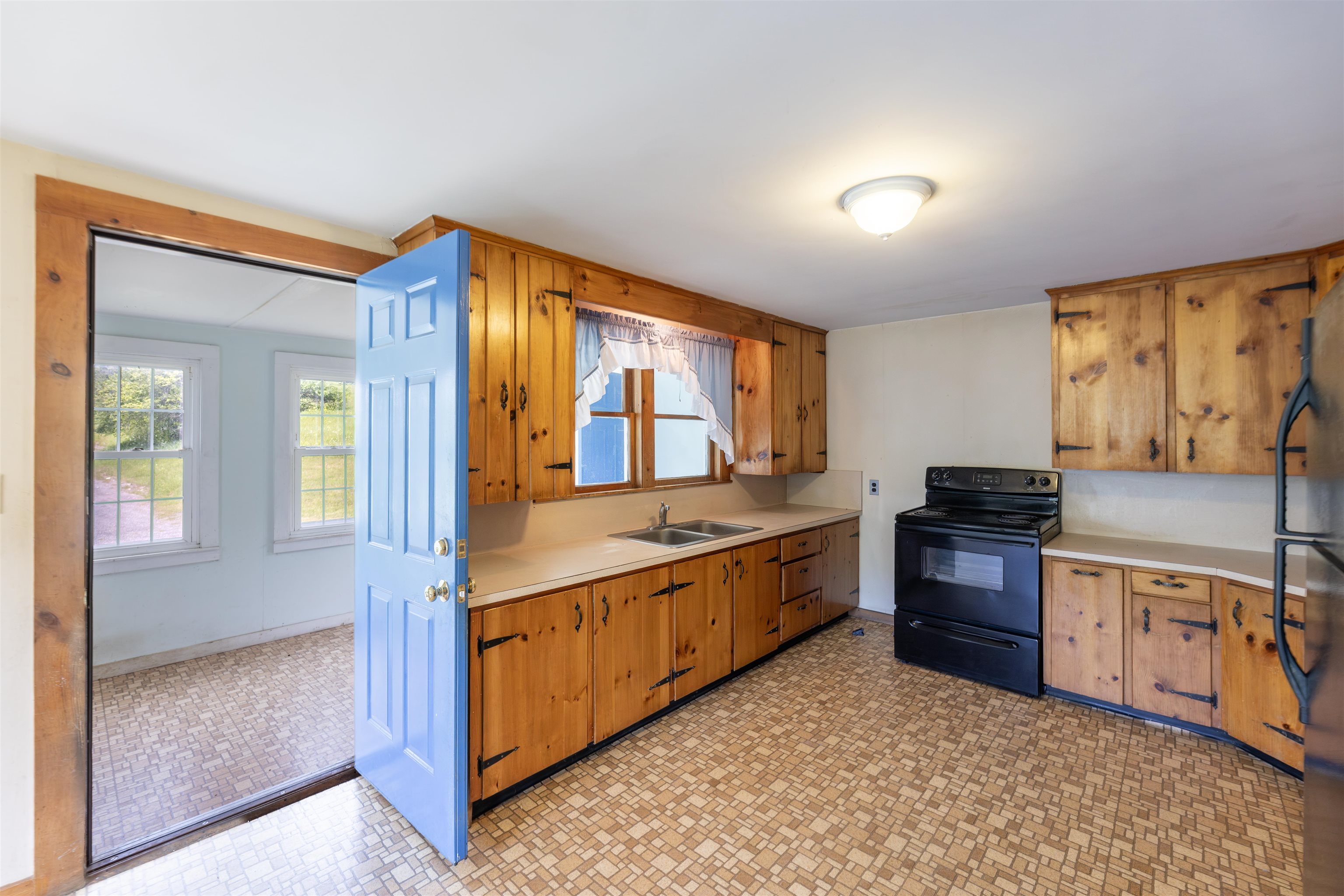 88 Van Dyke Road Strafford, VT 05072 - Photo 5 of 26