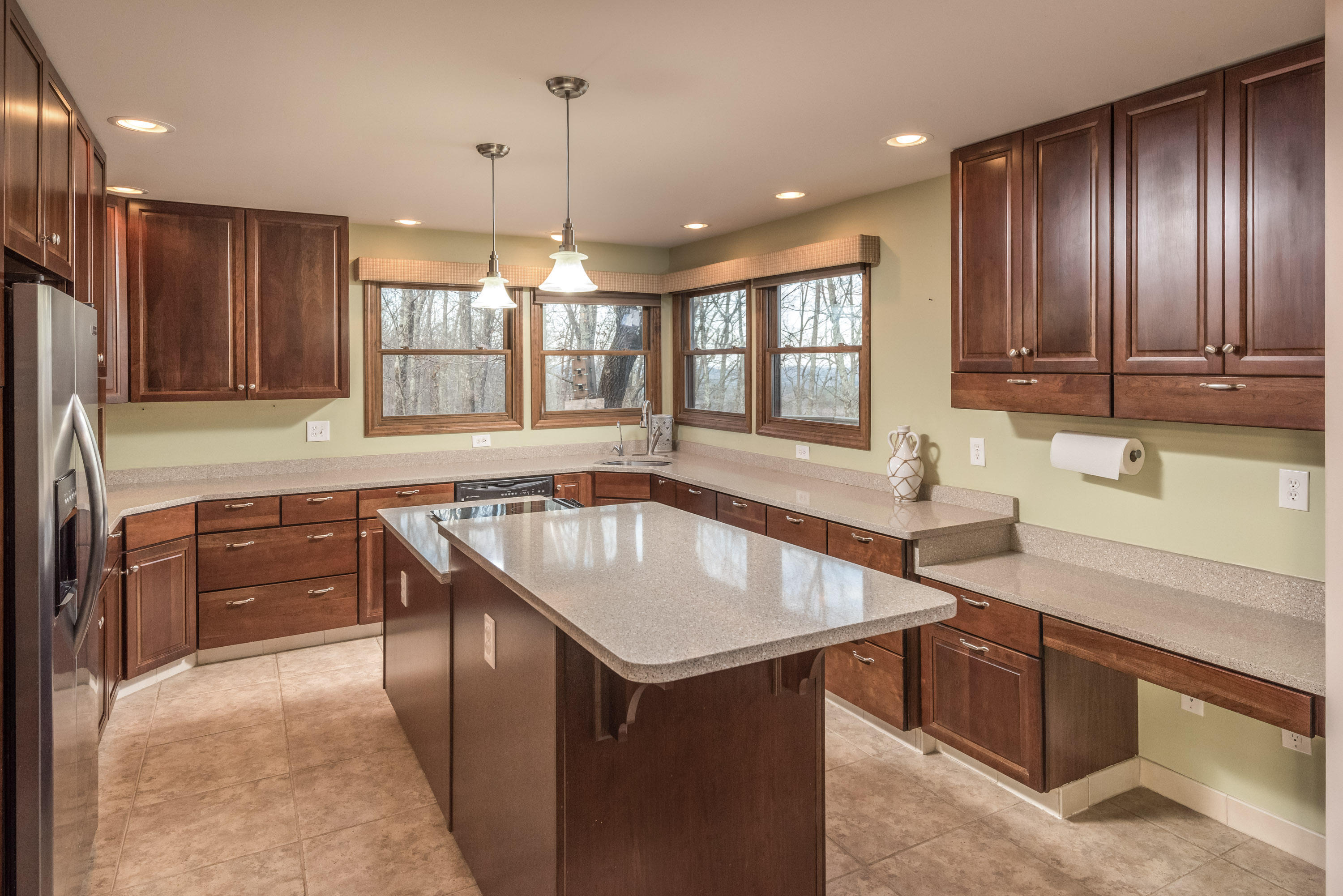 20180206210009976729000000-o