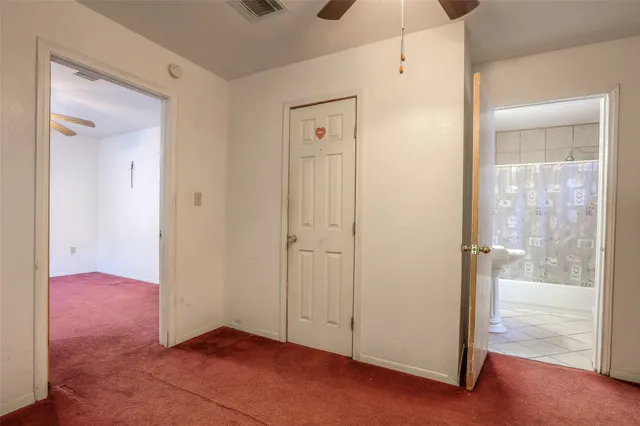 $1,600 | 9226 East Avenue Q, Houston, TX 77012