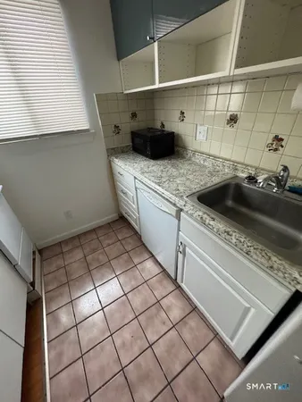 $1,550 | 9 Kent Court, Unit 1, Ashford, CT 06278