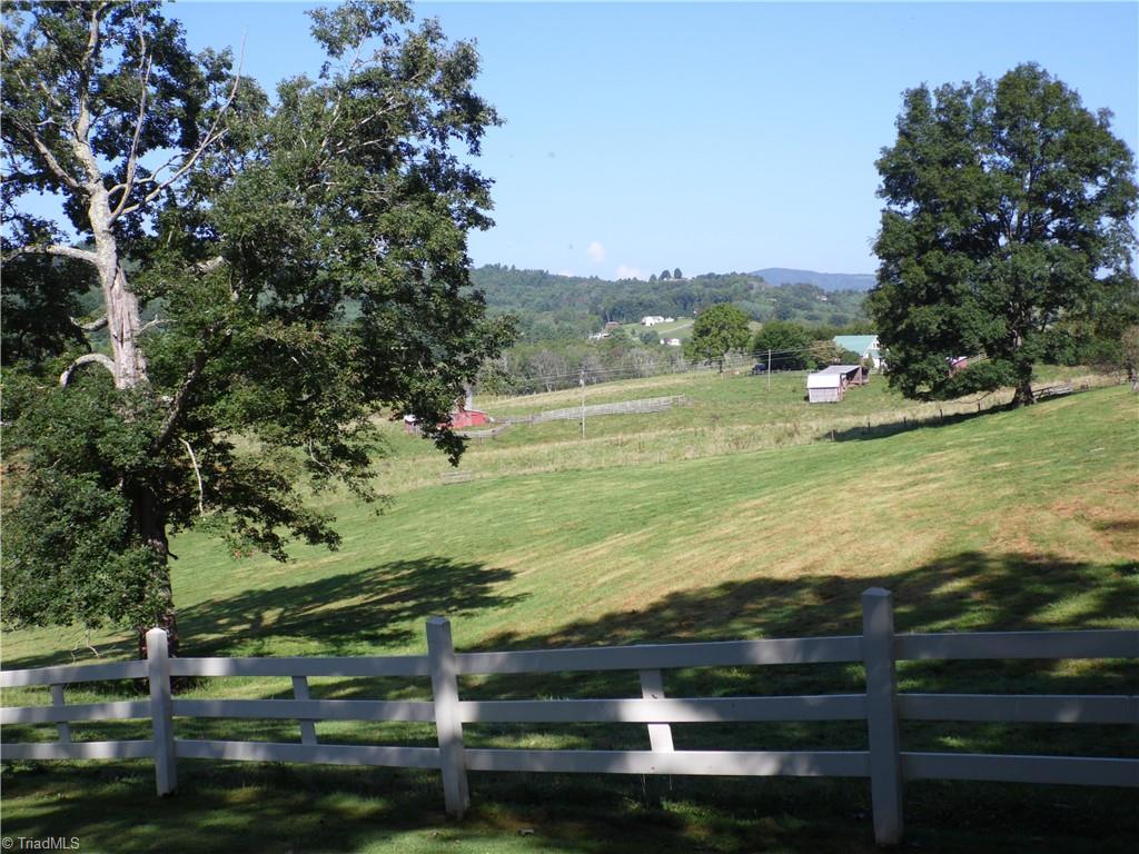 2432 Pine Swamp Road Sparta, NC 28675 - Photo 3 of 40 Gallery Image 3