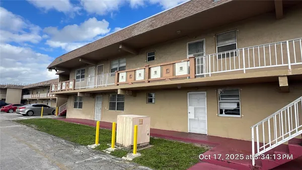 $115,000 | 301 Northwest 177th Street, Unit 141, Miami Gardens, FL 33169