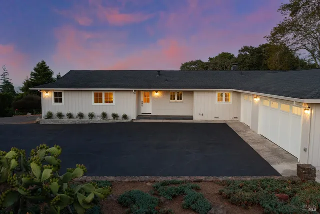 $1,700,000 | 4005 Burnside Road, Sebastopol, CA 95472