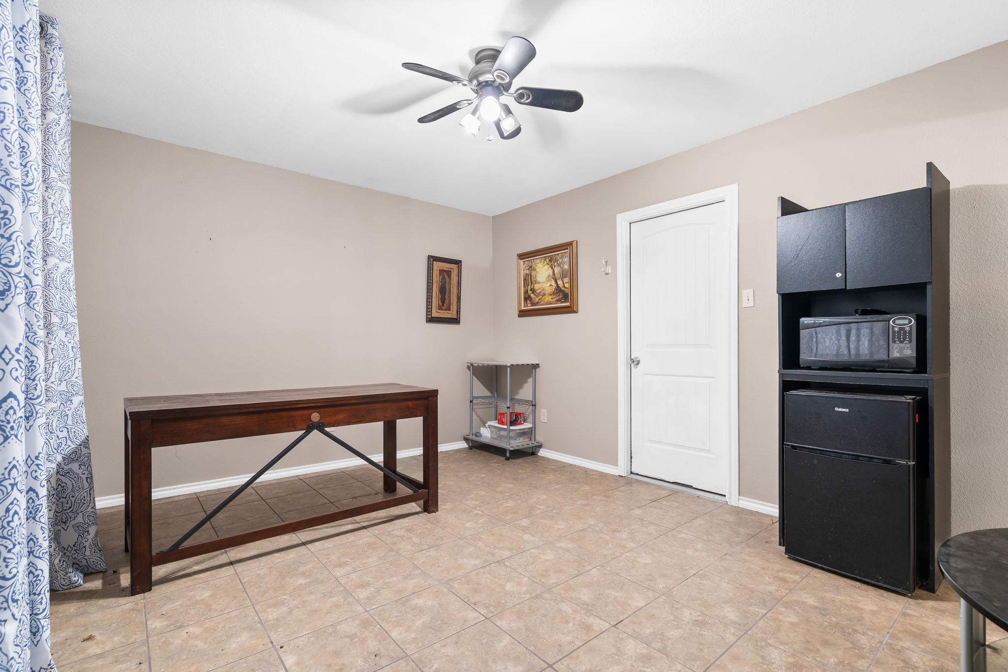 11009 Darby Loop Conroe, TX 77385 - Photo 17 of 43 Barn apartment