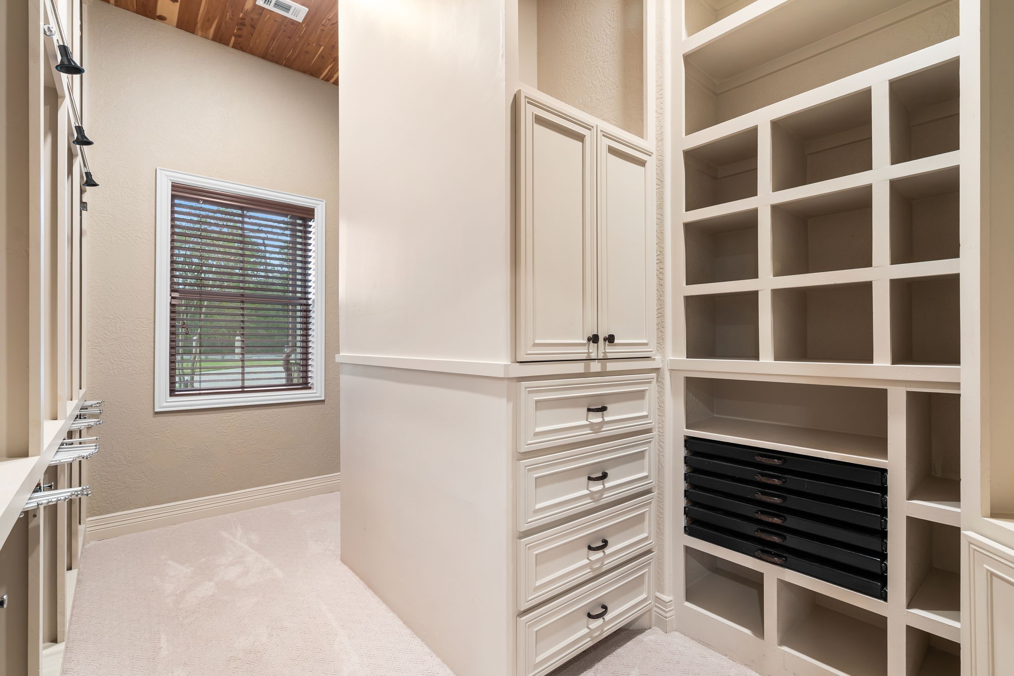 11009 Darby Loop Conroe, TX 77385 - Photo 36 of 43 Primary closet