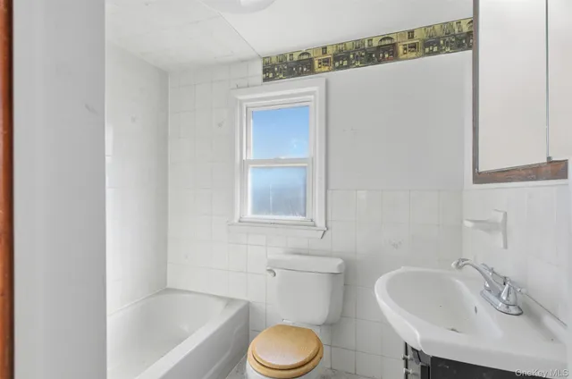 $285,000 | 37 Wayne Avenue, Stony Point, NY 10980