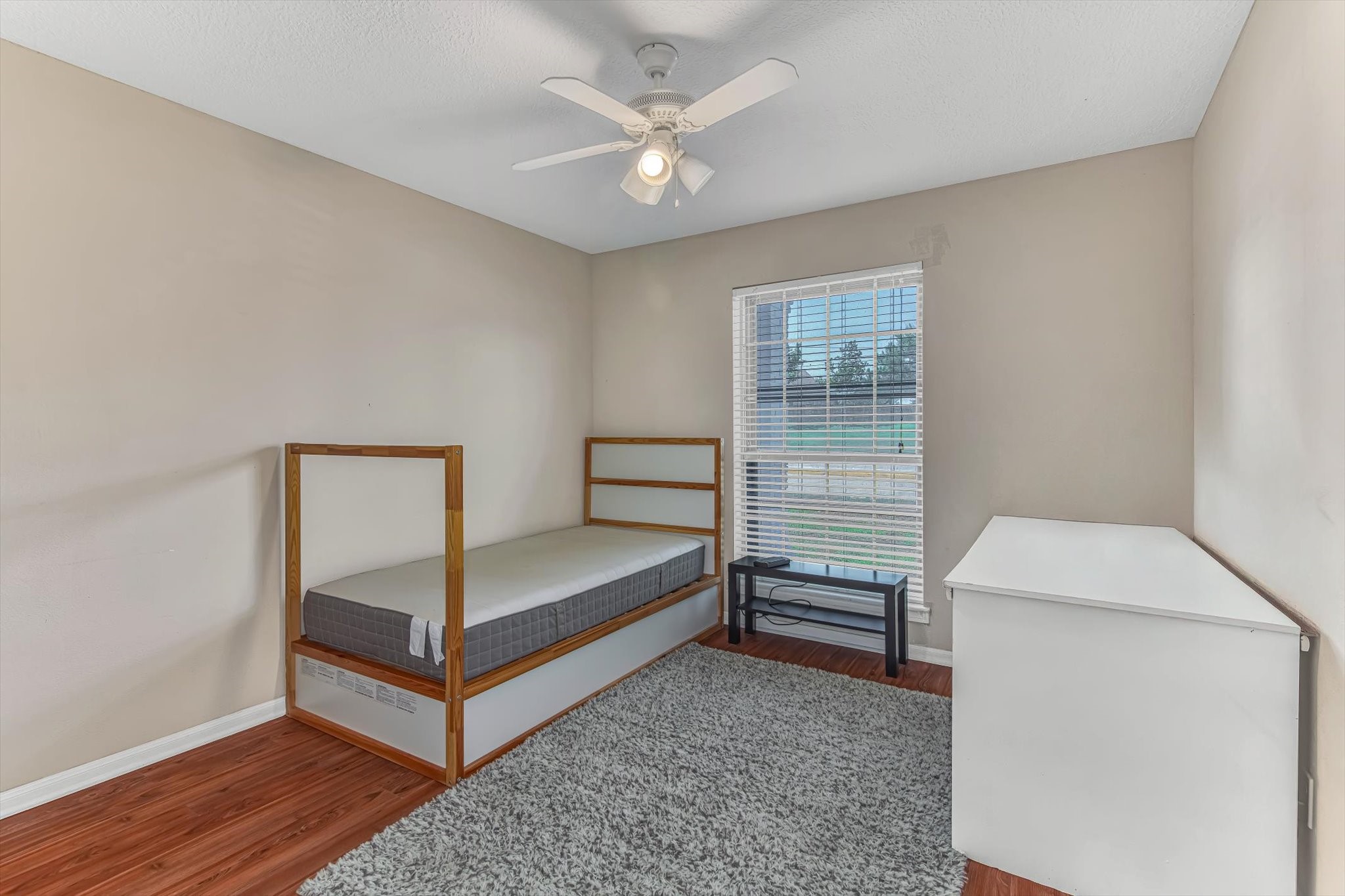 26822 Prairie Lane Katy, TX 77494 - Photo 21 of 30 a view of livingroom and hardwood