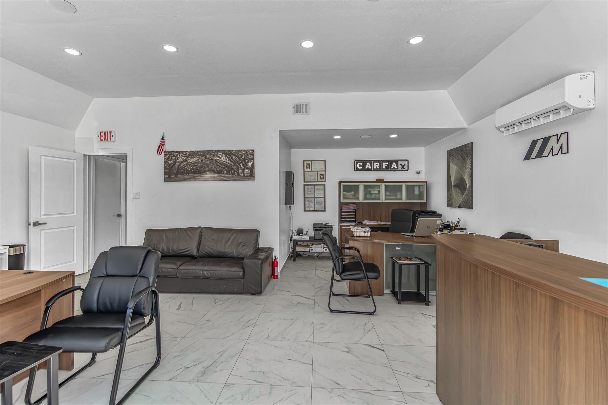 26822 Prairie Lane Katy, TX 77494 - Photo 10 of 30 a living room with furniture and a large window