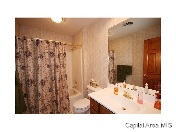 2616 Carl Prairie Drive Springfield, IL 62703 - Photo 5 of 24 Gallery Image 5
