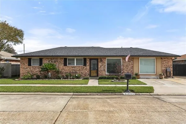 $205,000 | 2901 Blanchard Drive, Chalmette, LA 70043