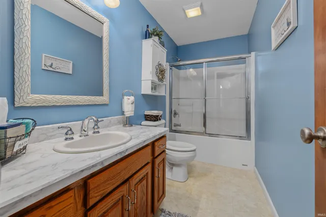 $750,000 | 15735 Thiele Road, Fort Wayne, IN 46819