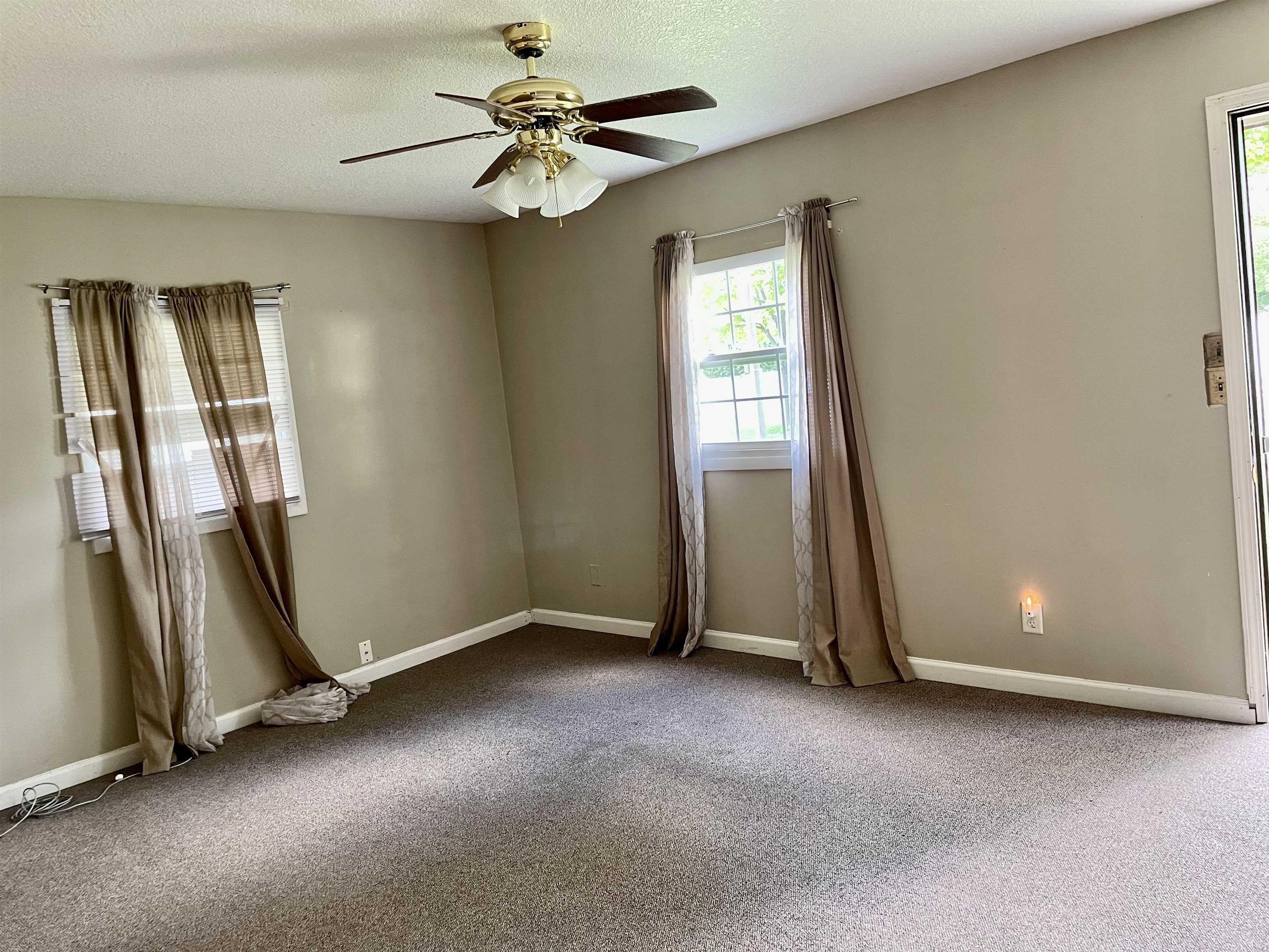 710 Prospect Avenue Fort Wayne, IN 46805 - Photo 2 of 8