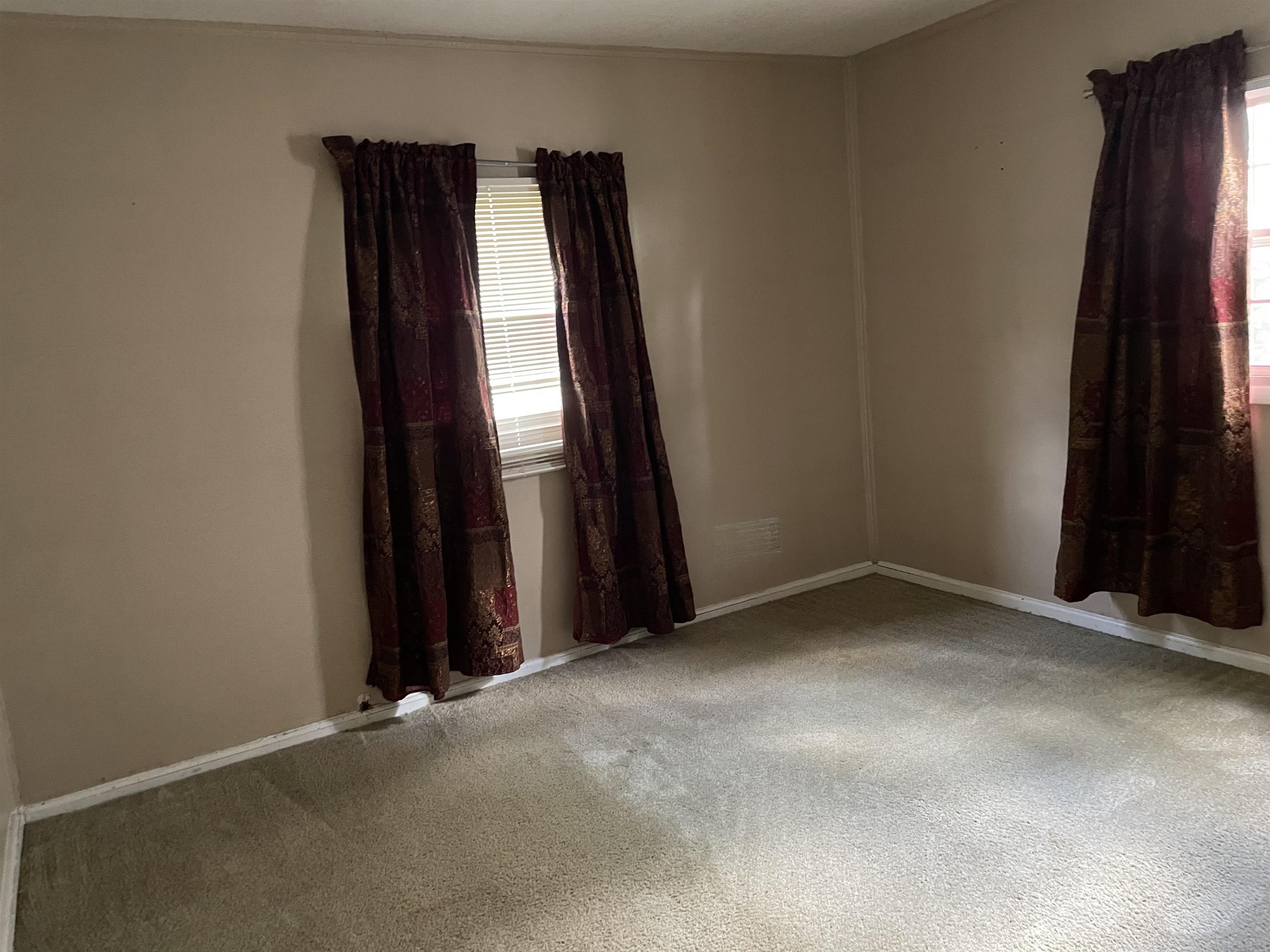 710 Prospect Avenue Fort Wayne, IN 46805 - Photo 4 of 8