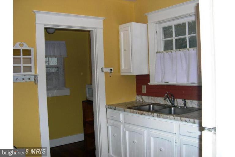 748 Thayer Avenue Silver Spring, MD 20910 - Photo 4 of 11 Kitchen