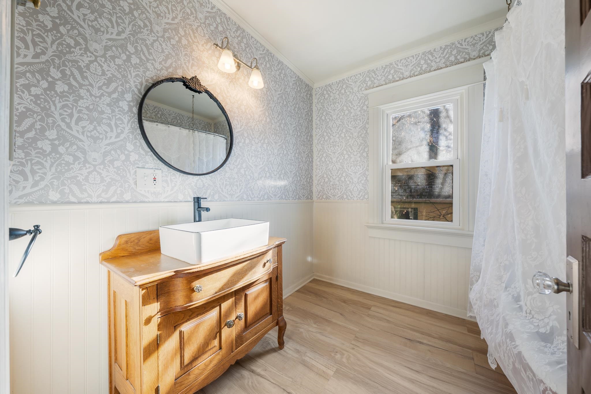 1641 Jackson Street Oshkosh, WI 54901 - Photo 16 of 28