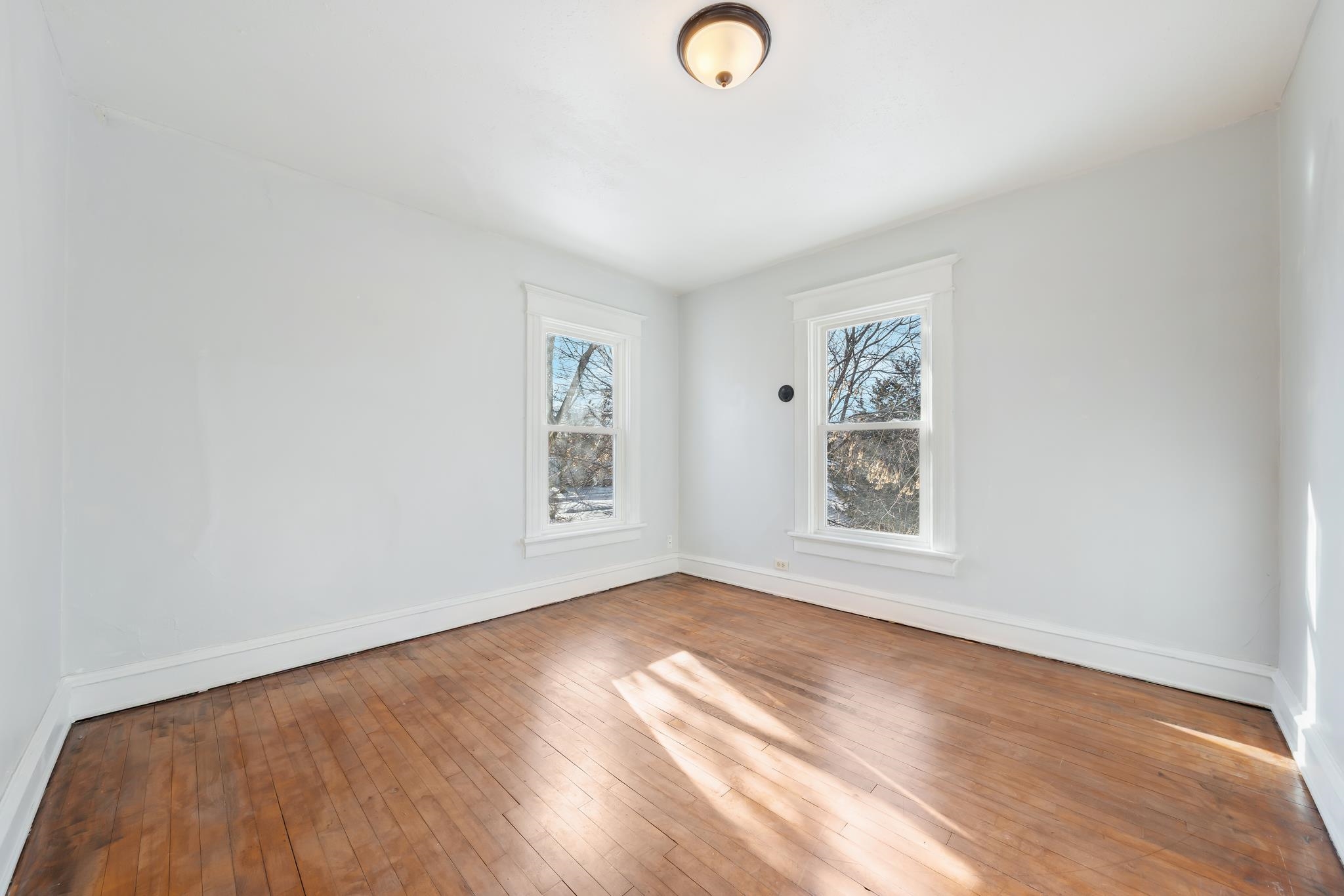 1641 Jackson Street Oshkosh, WI 54901 - Photo 17 of 28