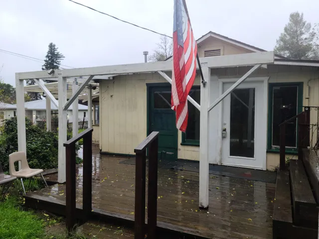 $194,900 | 3400 Beacon Drive, Anderson, CA 96007