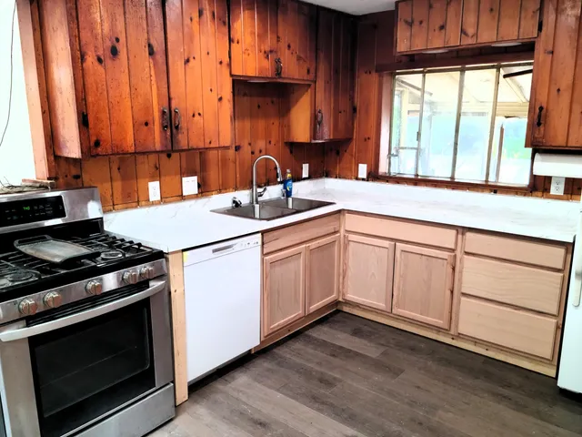 $194,900 | 3400 Beacon Drive, Anderson, CA 96007