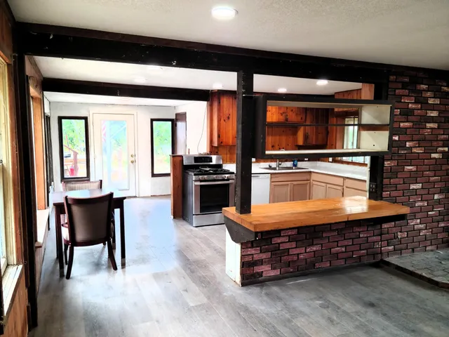 $194,900 | 3400 Beacon Drive, Anderson, CA 96007